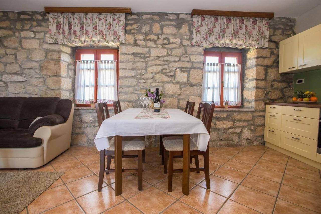 Apartment Nini Poreč Eksteriør billede