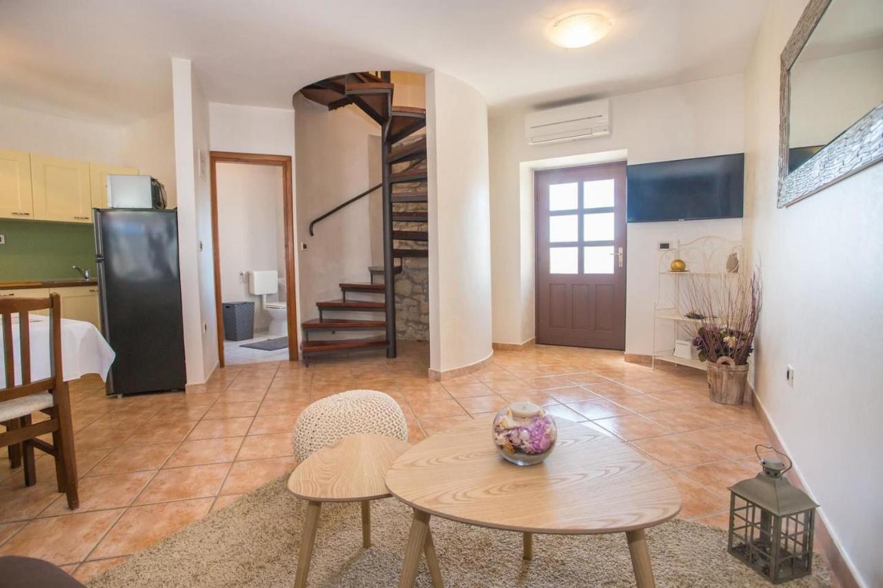 Apartment Nini Poreč Eksteriør billede